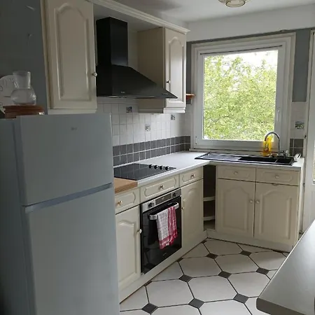 Joli Appartement Type 5 En Centre Ville Chateauroux Exterior photo