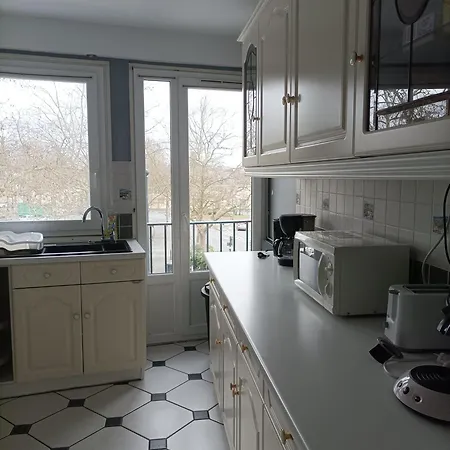 Joli Appartement Type 5 En Centre Ville Chateauroux Exterior photo